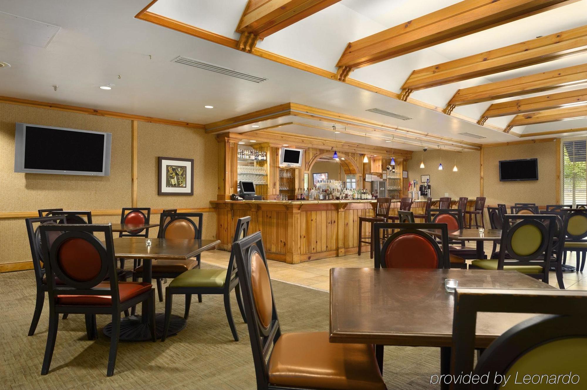 Embassy Suites By Hilton Atlanta Airport College Park Restaurante foto