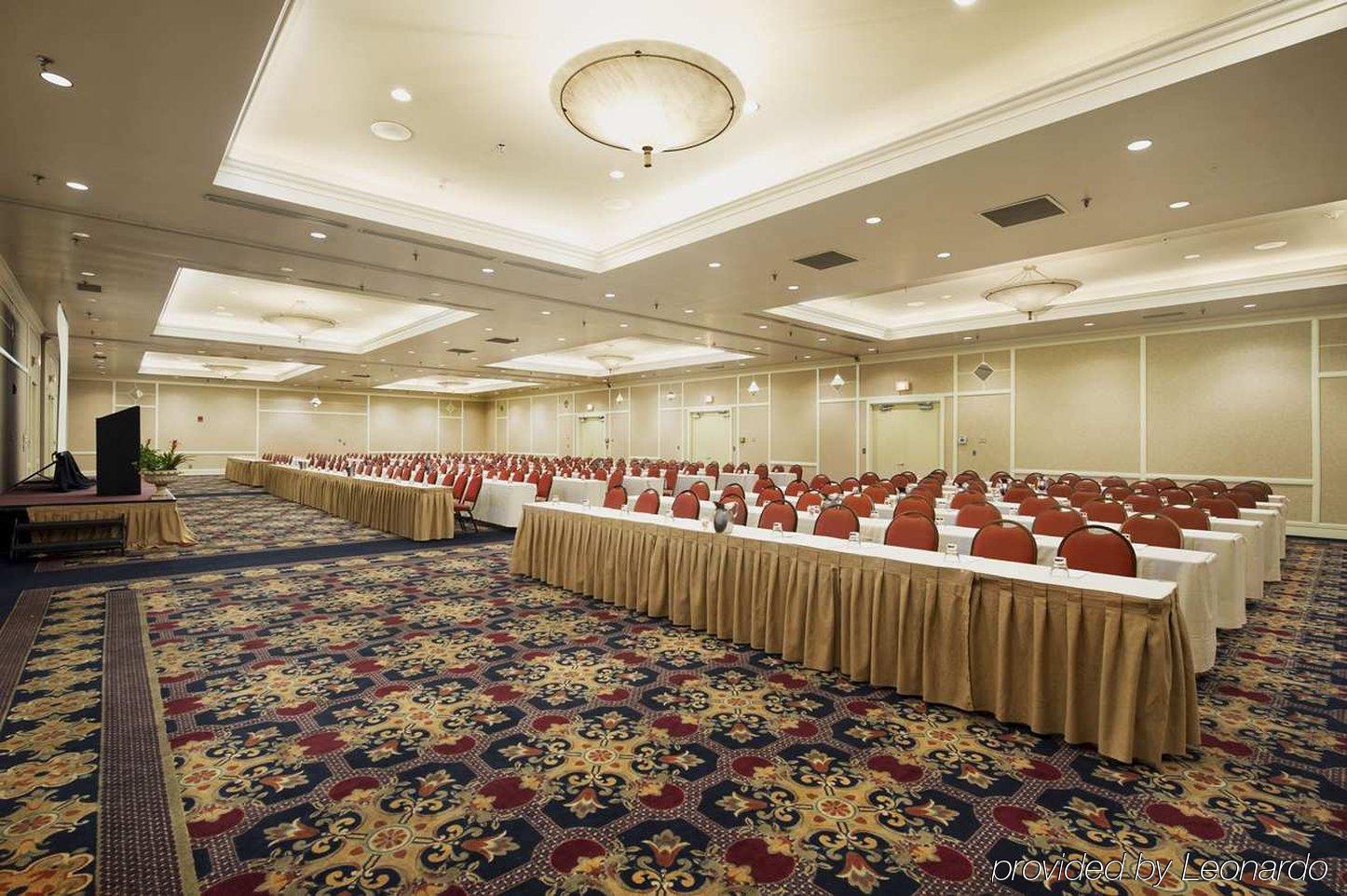 Embassy Suites By Hilton Atlanta Airport College Park Negocio foto