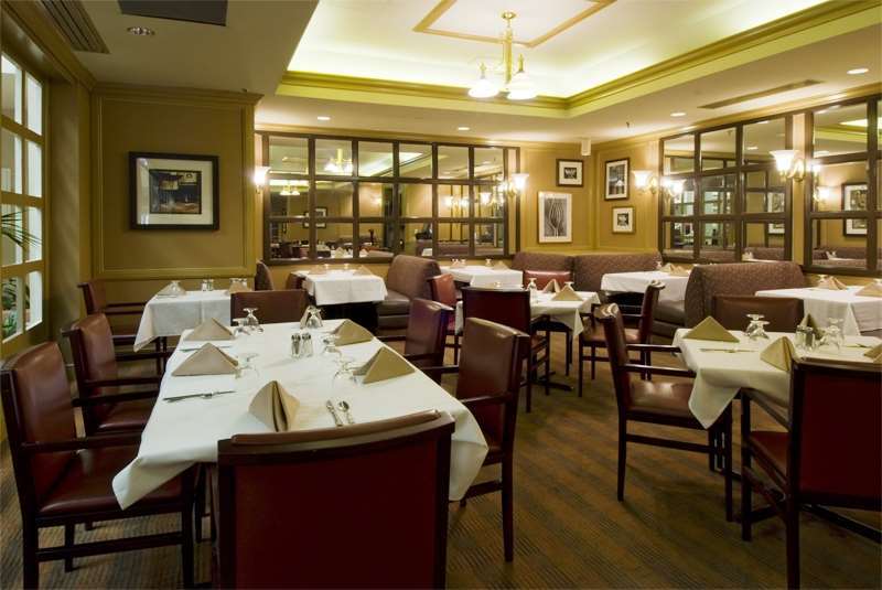 Embassy Suites By Hilton Atlanta Airport College Park Restaurante foto